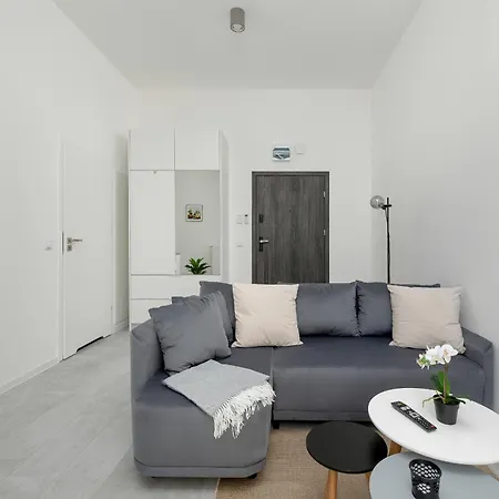 アパート Beautiful In By Renters
